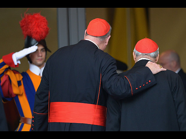 В Ватикане начались выборы нового Папы