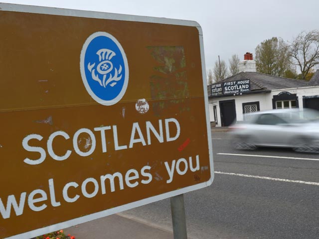 Шотландцы проведут референдум о независимости в годовщину победы над Англией
