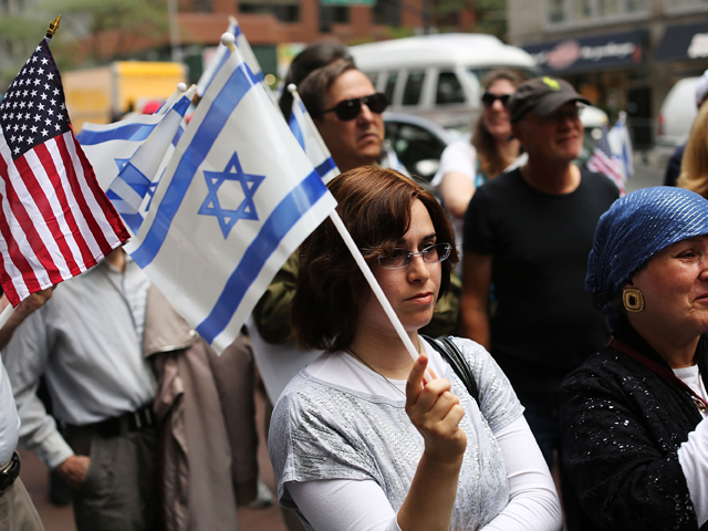 СМИ: русскоязычные евреи комфортнее чувствуют себя в США и Канаде, чем в Израиле