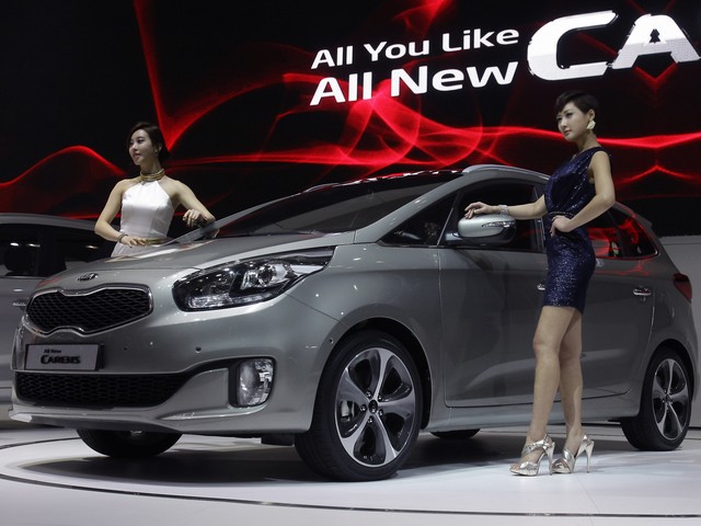 KIA Carens