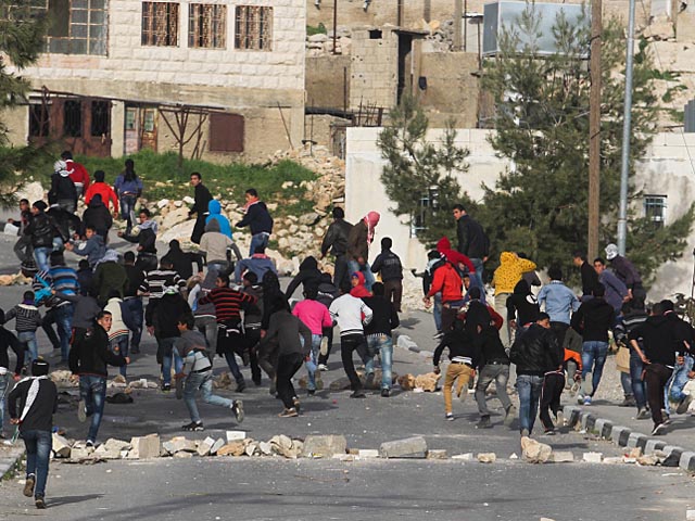 Столкновения в Иудее и Самарии: ранен офицер и два палестинца