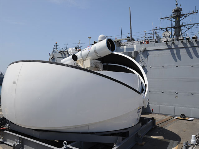 Лазерная пушка для уничтожения БПЛА и катеров - новое оружие ВМФ США