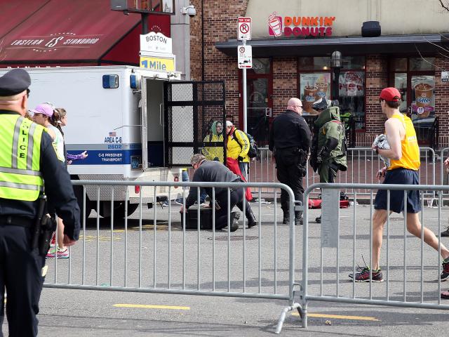 После взрывов на Бостонском марафоне. 15 апреля 2013 года