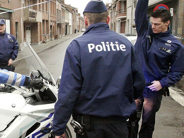Бельгийская полиция арестовала подозреваемых в вербовке боевиков для Сирии