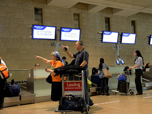 Забастовка авиакомпаний закончилась: сотни пассажиров по-прежнему ждут своих рейсов