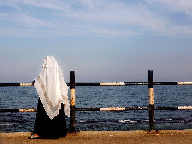 На пляжах ОАЭ запретили ношение бикини 