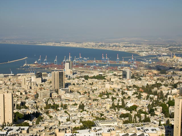 "Гаарец": Иордания и Ирак ведут торговлю с Западом через Хайфу