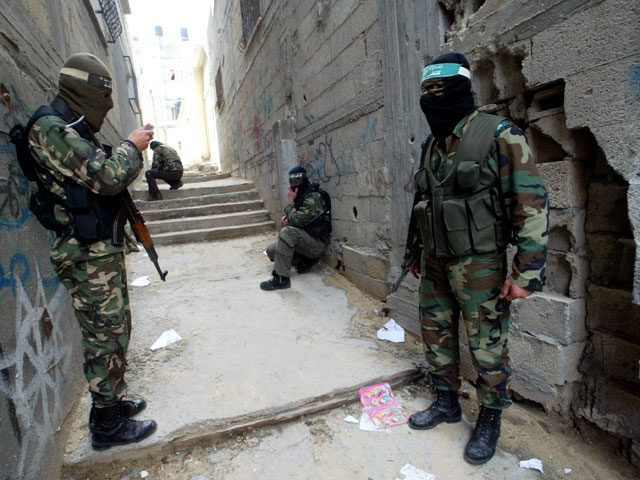 Учения террористов в Газе: два боевика в тяжелом состоянии