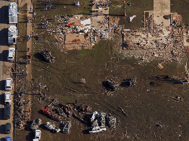 СМИ сравнили торнадо, атаковавший Оклахому, с бомбой, сброшенной на Хиросиму