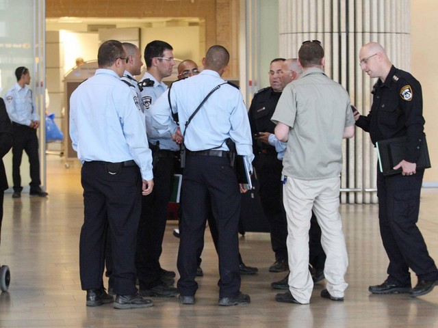 В аэропорту Бен-Гурион задержан гражданин Германии с огромным ножом