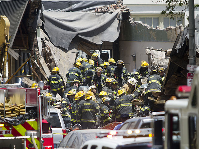 В результате обрушения здания в Филадельфии погибли 6 человек