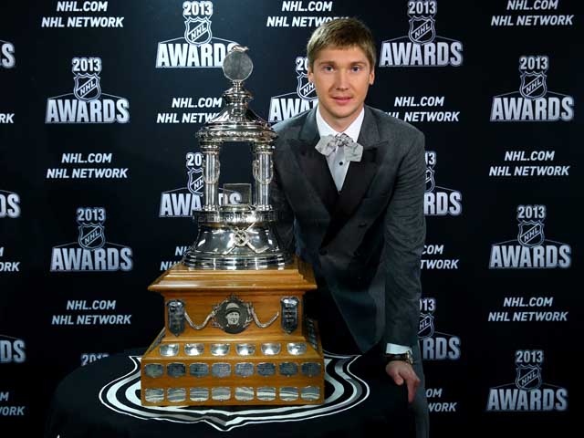 Впервые в истории: лучшим вратарем регулярного сезона НХЛ признан россиянин