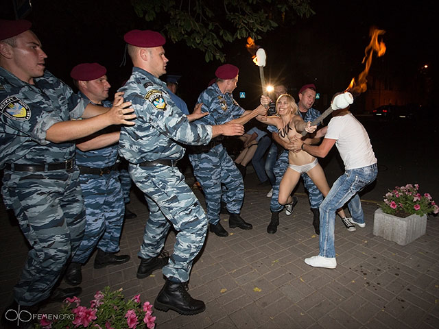 Акция против Лукашенко. Киев, ночь на 18 июня 2013 года