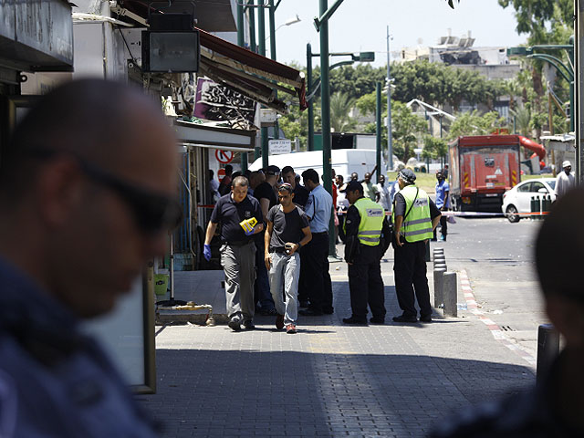 В Тель-Авиве иностранный подданный ранил ножом шесть человек