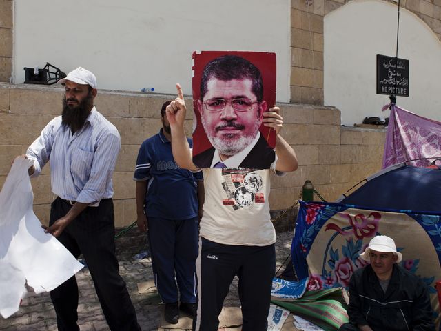 Сторонники освобождения Мухаммада Мурси 
