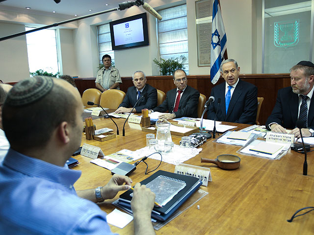 Открывая утром 21 июля заседание правительства, премьер-министр Биньямин Нетаниягу выступил с заявлением о возобновлении переговорного процесса с Палестинской национальной администрацией