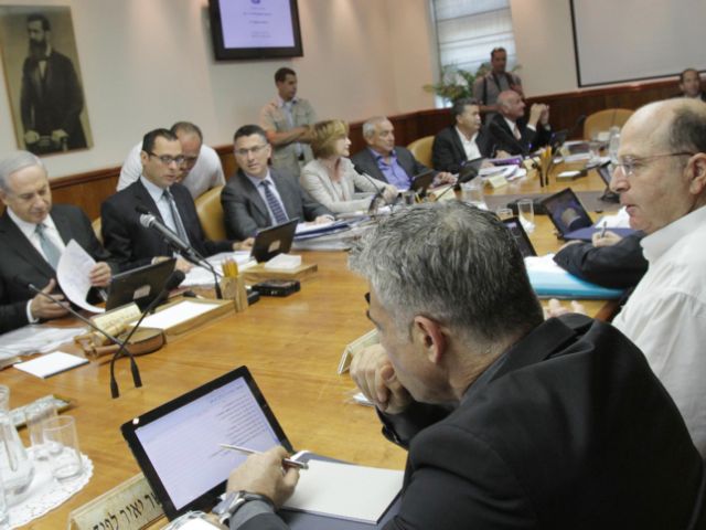 Финансовая комиссия Кнессета утвердила проект государственного бюджета на 2013-2014 годы