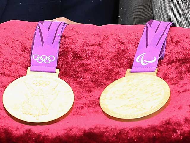 Чемпионы Сочинской олимпиады получат медали с изображением челябинского метеорита