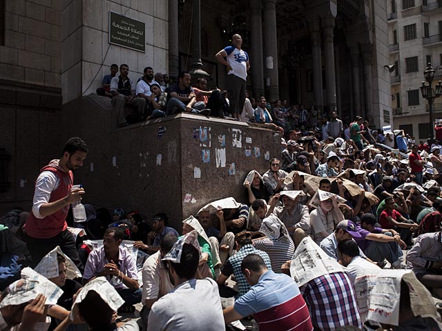 "Братья-мусульмане" призывают к новым акциям протеста. Количество погибших достигло 750