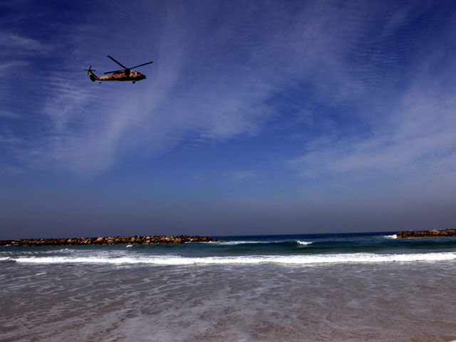 СМИ: израильские вертолеты вторглись в воздушное пространство Ливана 