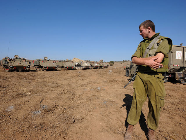 Развертывание армейского лагеря около северной границы Израиля