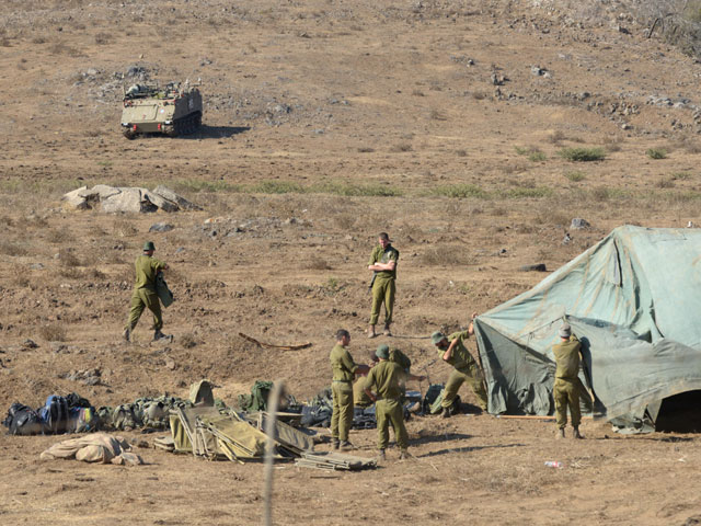 Развертывание армейского лагеря около северной границы Израиля