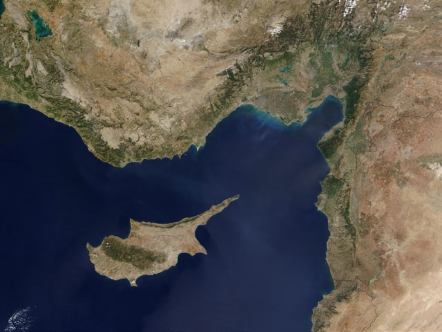 "Дружественная страна, не собирающаяся атаковать Сирию", испытает ракеты в водах Кипра