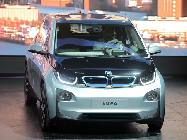 Электромобиль BMW i3