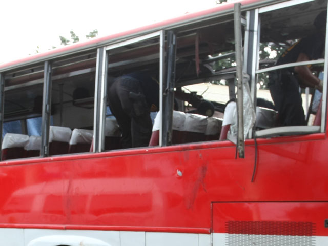 В провинции Хомс автобус подорвался на мине: около 20 погибших