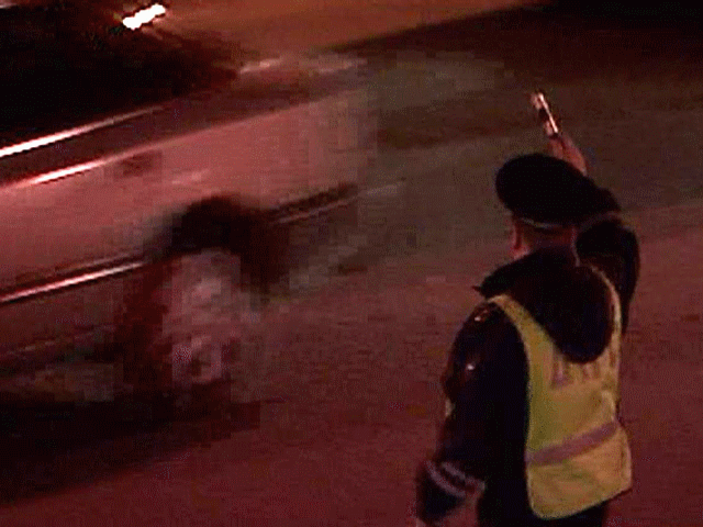 Водитель остановленного полицией автомобиля застрелился на посту ДПС в Москве