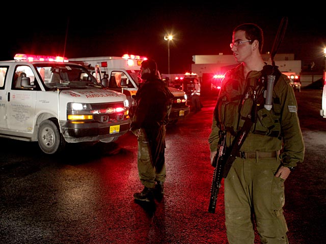Предполагаемый террорист был тяжело ранен израильскими военнослужащими