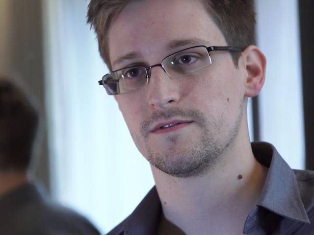 Эдвард Сноуден устроился на работу в один из крупнейших интернет-порталов России