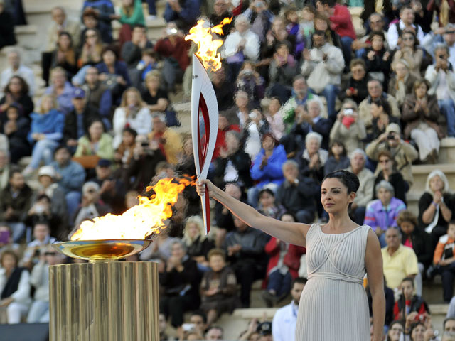 Зажжение олимпийского огня Сочи-2014 в Афинах. Октябрь 2013 года