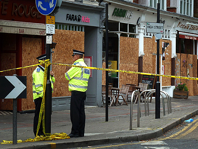 "Мусульманский патруль" в центре Лондона грозил "неверным" убийством