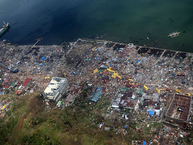 После тайфуна. Филиппины, 12 ноября 2013 года