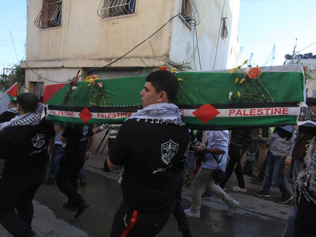 Парад памяти Арафата в Каландии. 16 ноября 2013 года
