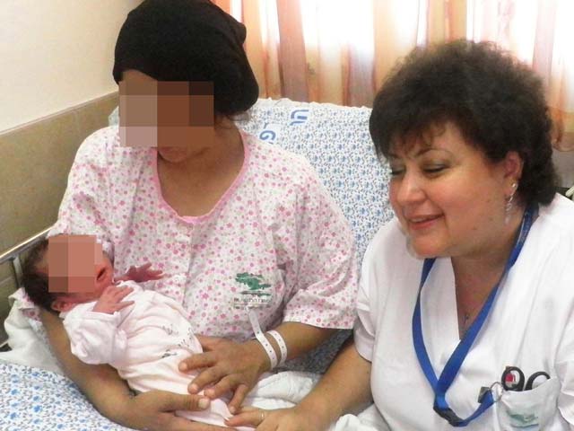 Сирийский младенец, родившийся в Цфате (Израиль)