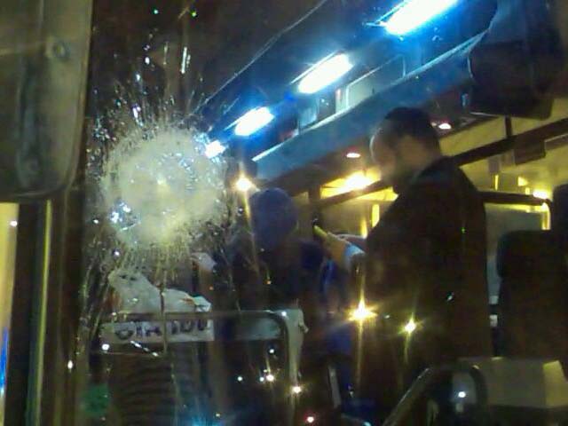 После нападения на израильский автобус на КПП "Хизмэ". Вечер 19 ноября 2013 года