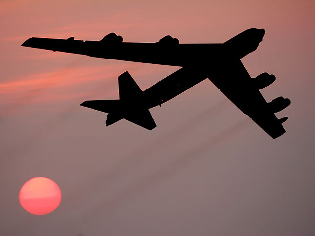 Американские бомбардировщики B-52 совершили полет над островами, оспариваемыми КНР и Японией