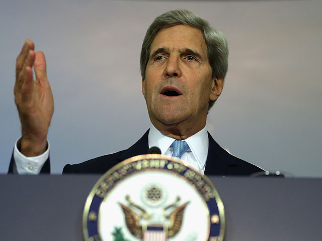 Керри: NATO не может вмешаться в ситуацию в Украине