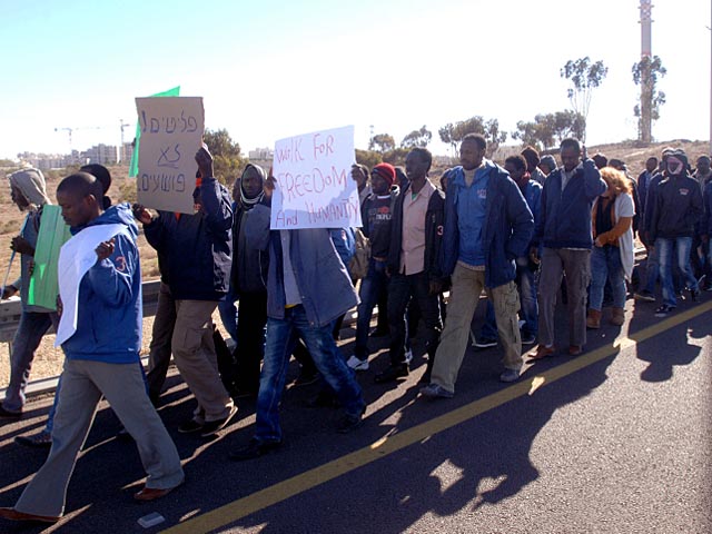 Марш африканских нелегалов. 16 декабря 2013 года