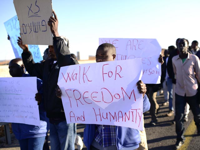 Марш африканских нелегалов. 16 декабря 2013 года