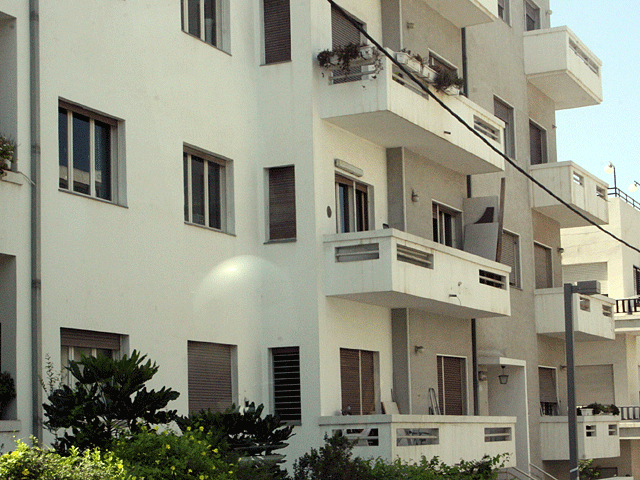 Обрушение балконов в новом доме в Хадере: полиция подозревает строителей в халатности