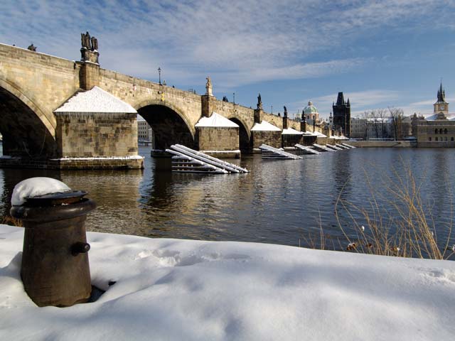 Прага. Влтава зимой