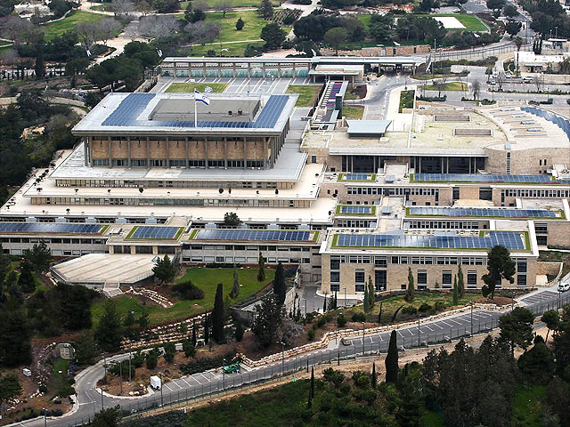 "Зеленый Кнессет": крышу израильского парламента покроют солнечными батареями