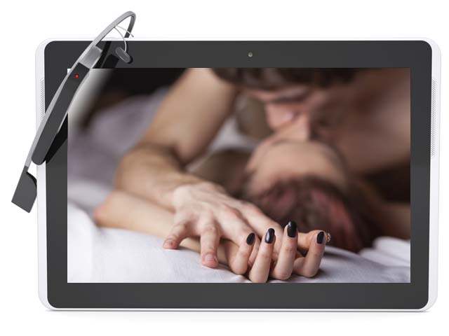 Создатели аппликации хотели предоставить экипированной Google Glass паре возможность испытать секс с "разных точек зрения"