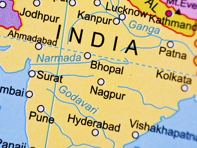 Индия: старейшины приговорили 20-летнюю девушку к групповому изнасилованию