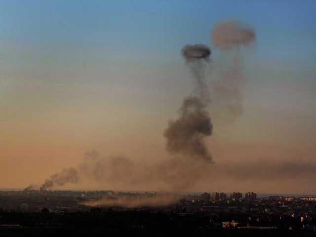 Египетские самолеты бомбят дома террористов рядом с израильской границей