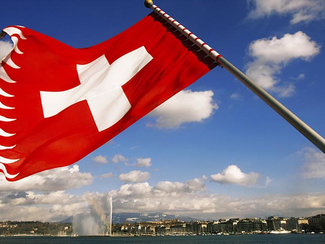Швейцария проголосовала за ужесточение иммиграционных законов: квоты на граждан ЕС