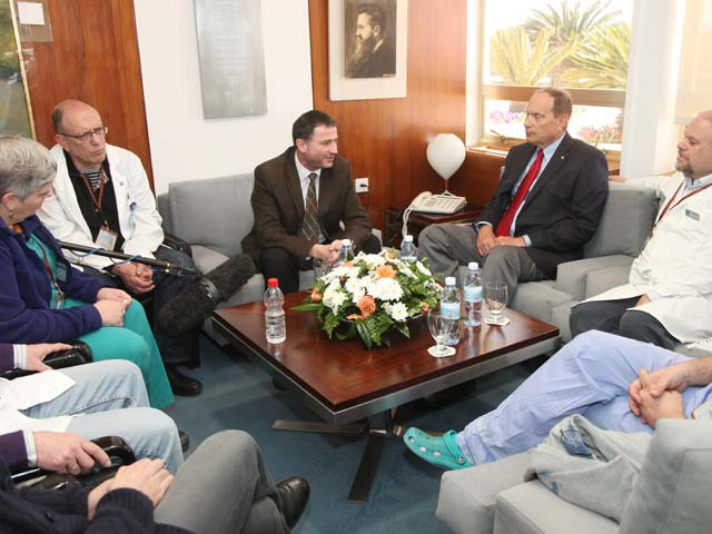 Встреча представителей "Адасы" и профсоюза медицинских работников со спикером Кнессета Юлием Эдельштейном. 9 февраля 2014 года